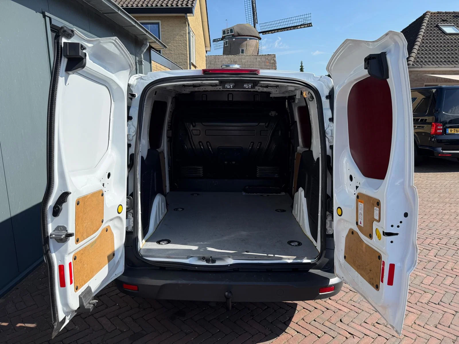 Ford Transit Connect 2017 - 1.5 TDCI L1 AC Cruise Euro 6 1e eigenaar recent onderhoud gehad afbeelding 5