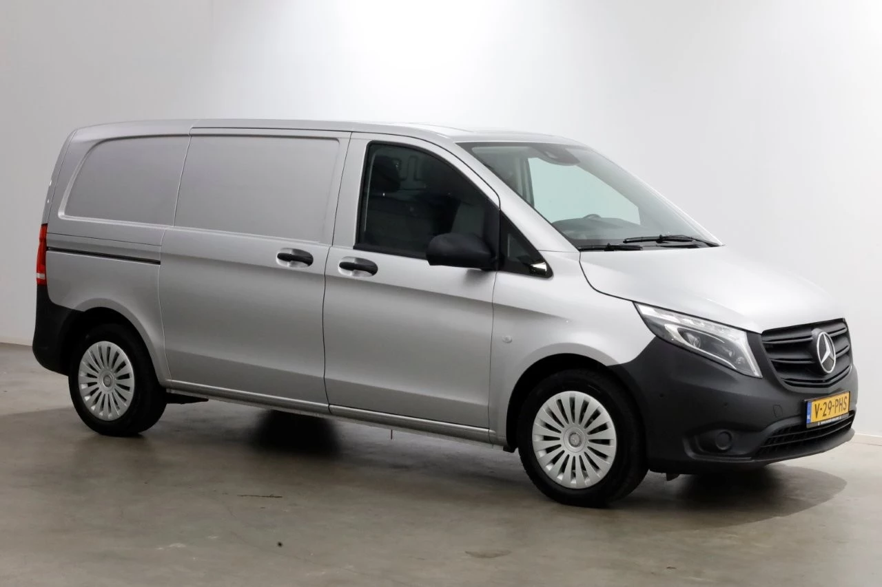 Mercedes-Benz Vito 2022 - 114 CDI 136pk Compact 9G Automaat 2x Schuifdeur/LED/Camera/Inrichting 11-2022 image 11