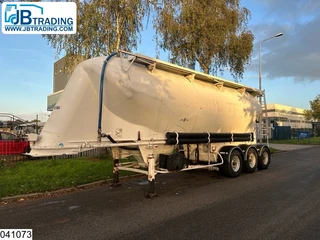 Spitzer 2003 - Silo 39.000 Lter, 1 Comp. for sale