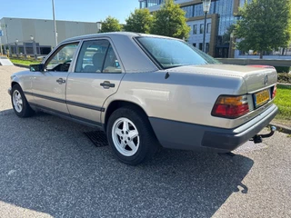 Mercedes-Benz 300 1988 - 300D W124 Automaat Airco Trekhaak Cruisecontrol MARGE obrazek 5