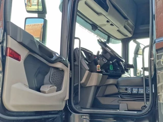 Scania R 2024 - R500 NGS Highline 6x2/4 - Full air - Retarder - Leather seats - Leather interior obrazek 11
