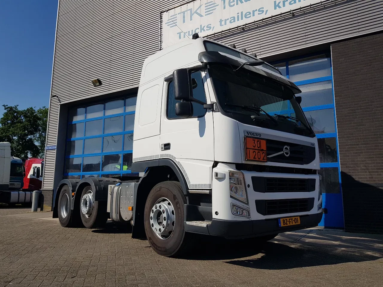 Volvo FM 410 2011 - 6x2 ADR EX/II EX/III FL OX AT Hydrauliek zdjęcie 5