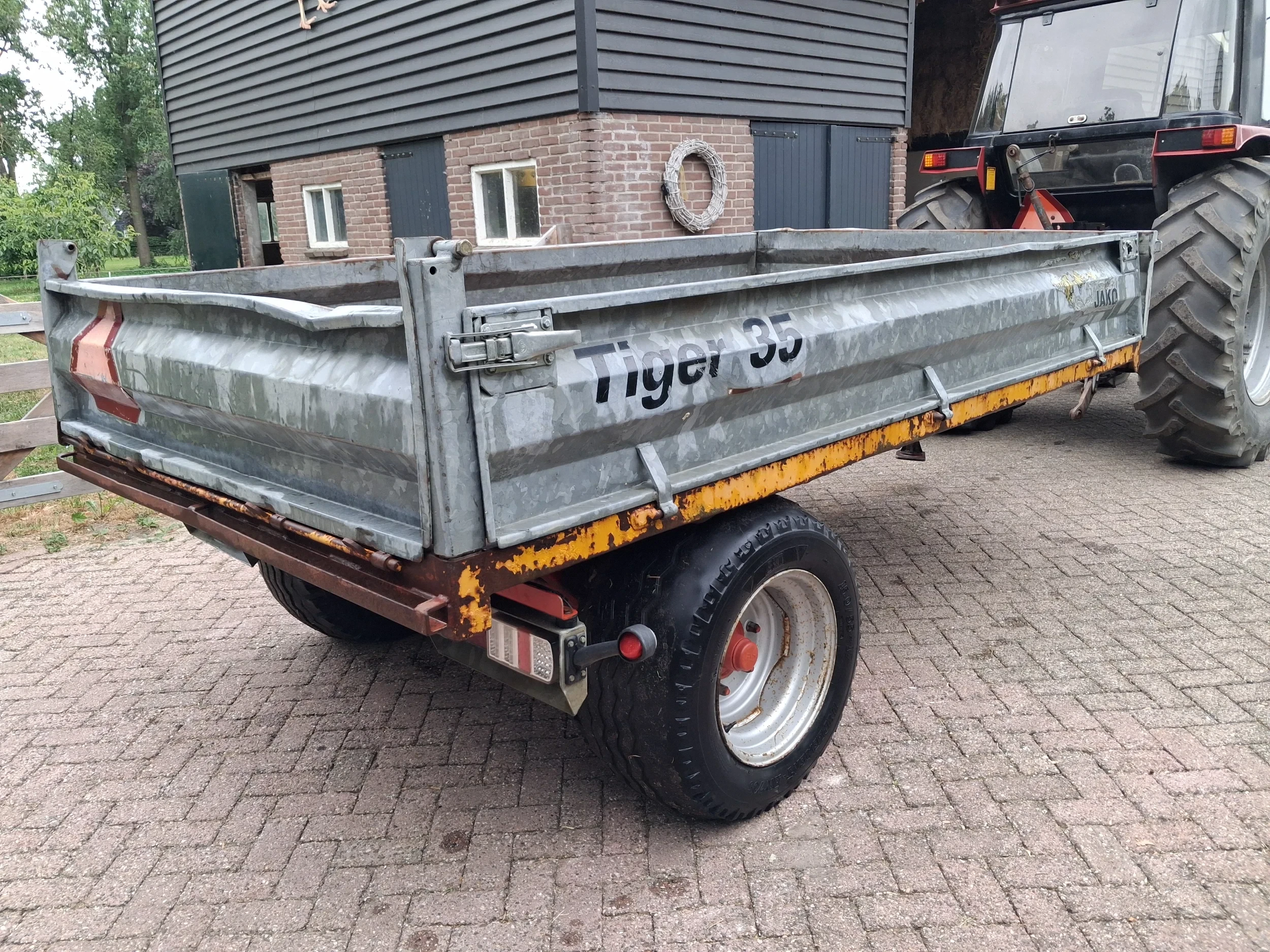 Jako TIGER 35 2005 - Tiger 35 kipper/bakkenwagen afbeelding 4