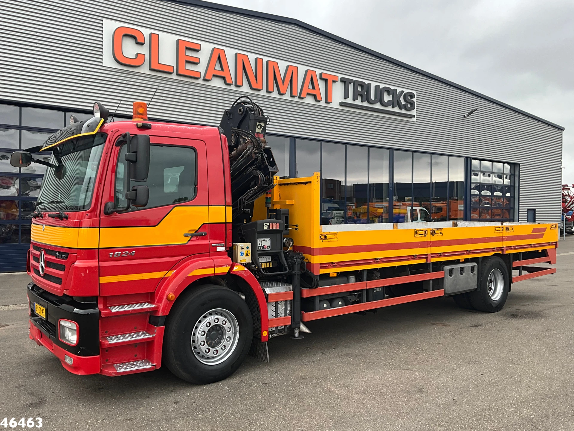 Mercedes-Benz AXOR 1824 Hiab 12 Tonmeter laadkraan 2008 Bild 2