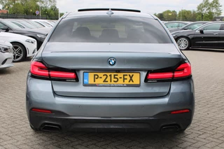 BMW 5 Series 2022 - 520e M-SPORT SCHUIFDAK LEDER MEMORY CARPLAY HEAD-UP obrazek 4
