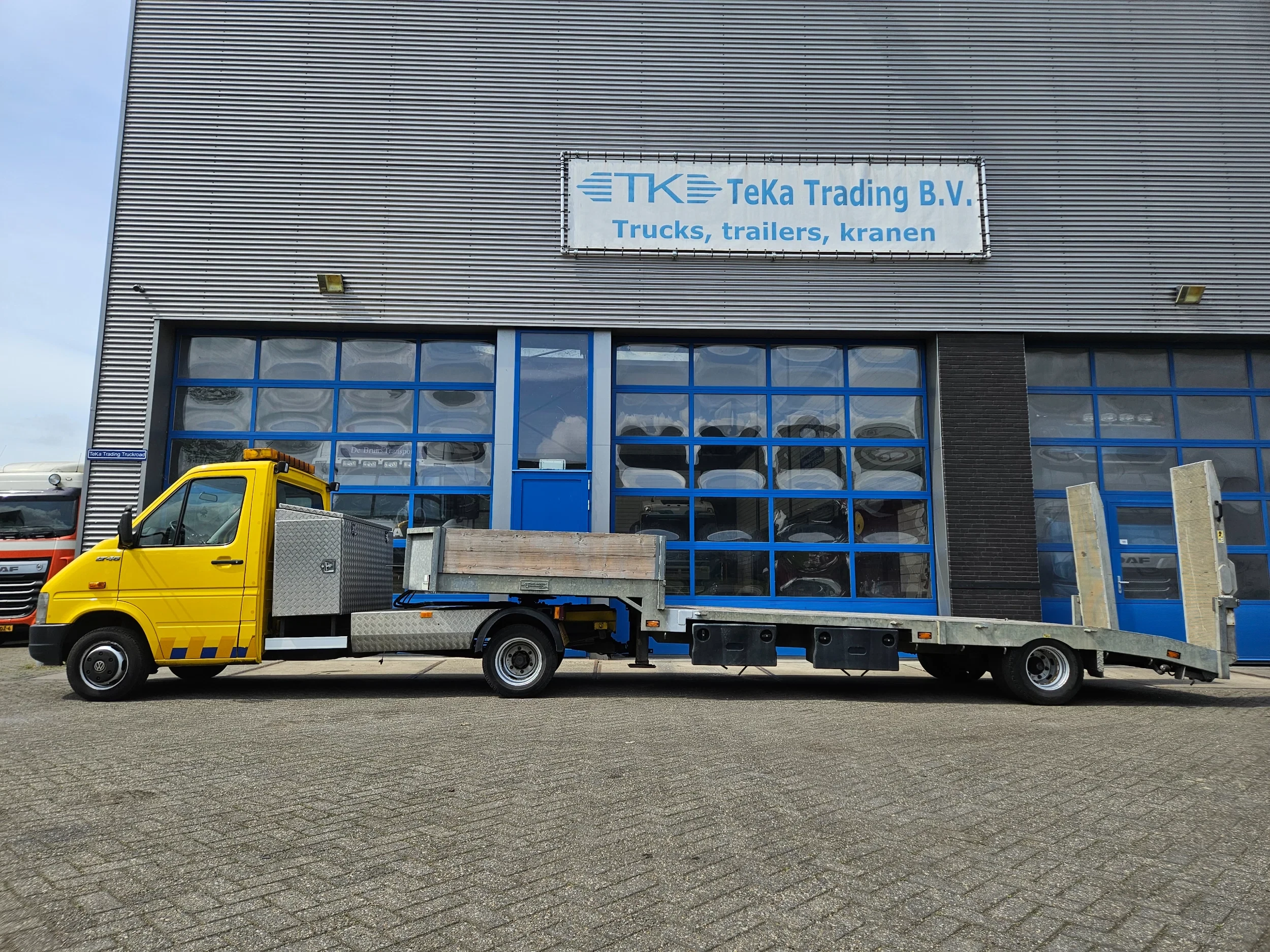 Volkswagen LT 2003 - 46 TDI Veldhuizen transporter oplegger BE combi afbeelding 3