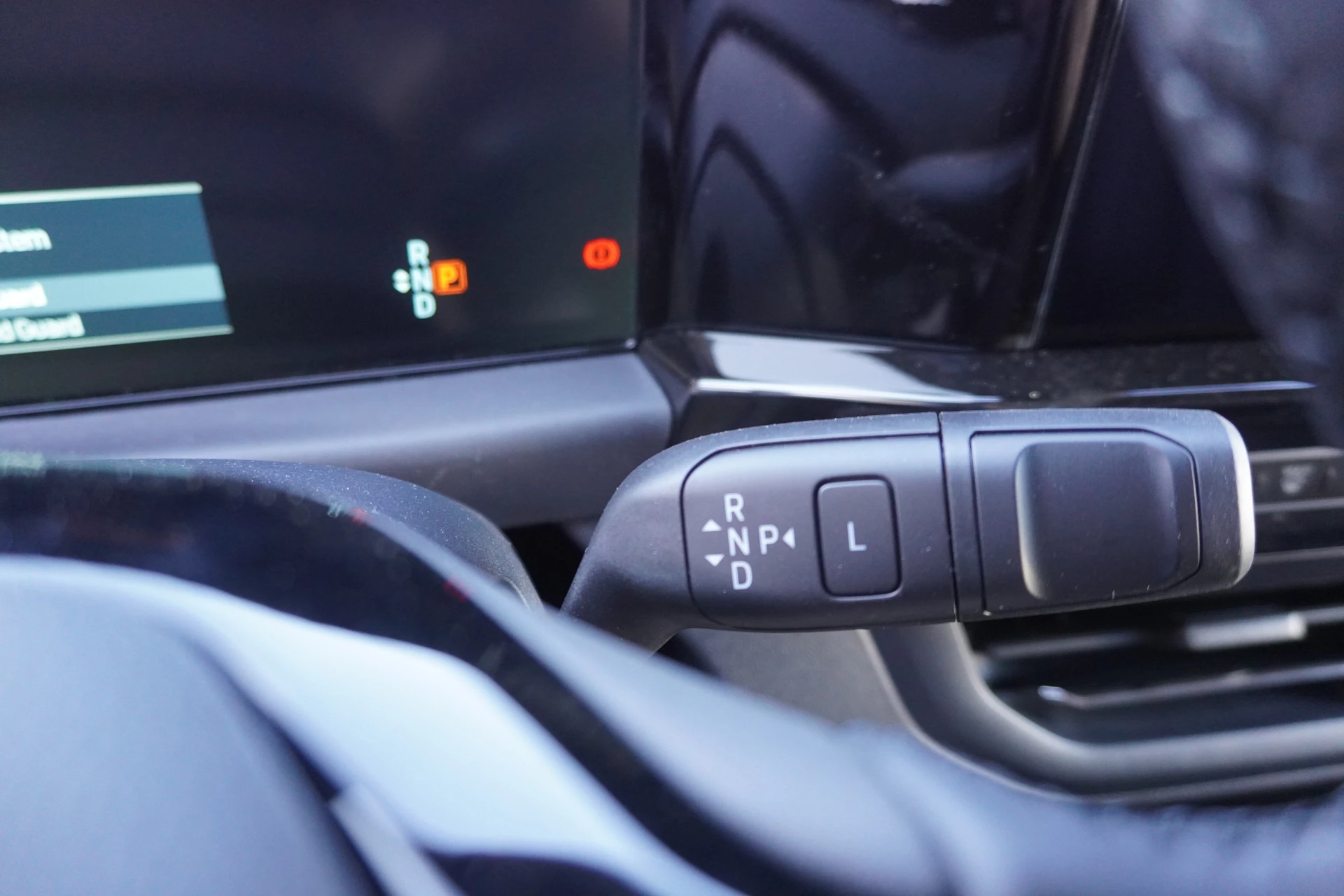Ford Transit Custom 2026 - 340L 2.5 PHEV 233PK L2H1 Titanium X 8 Persoons PHEV Automaat obrázek 25