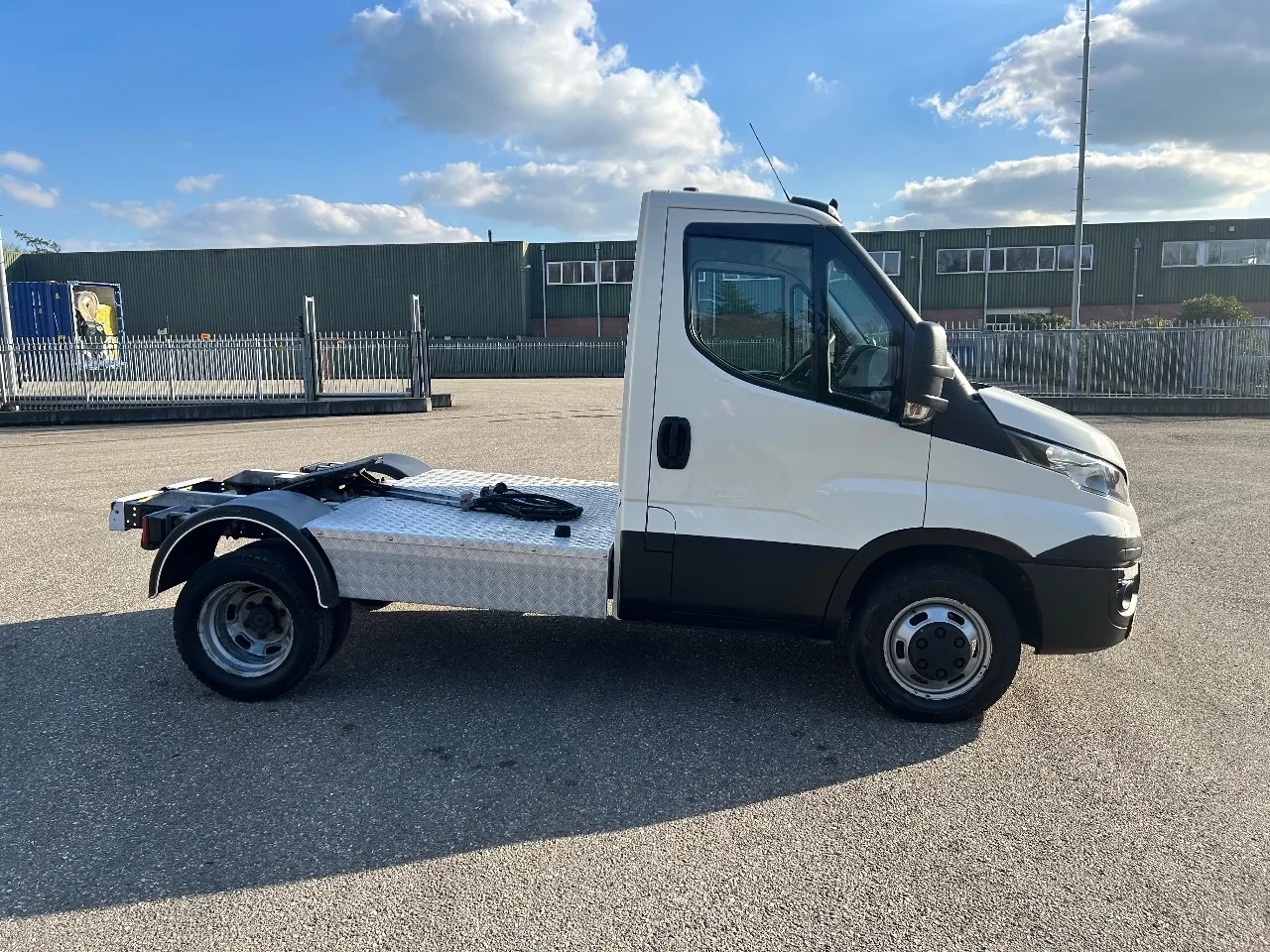Iveco Daily 2015 - 40 c17 BE TREKKER 9.3 TON EURO 5 HI MATIC image 4
