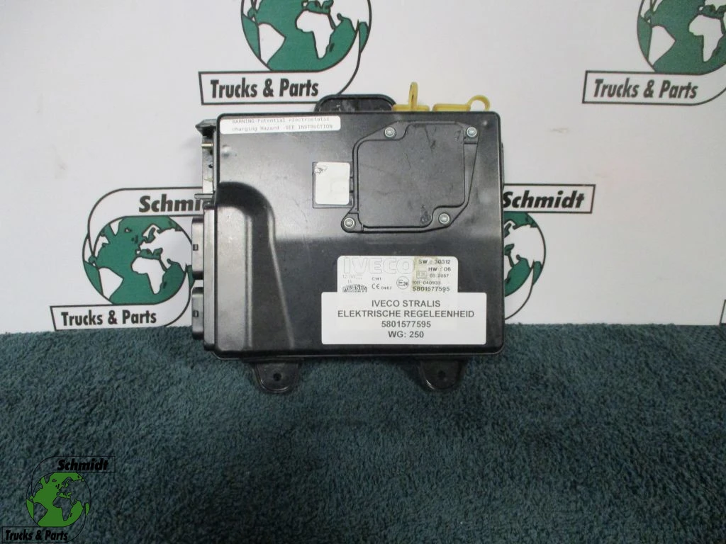 Iveco - 5801577595 ELEKTRONISCHE REGELEENHEID imagem 1