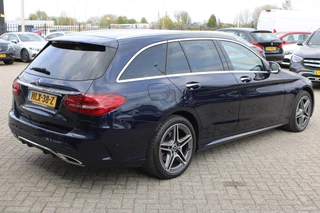 Mercedes-Benz C-Class 2020 - Estate 300e AUT9 AMG Line KEY-LESS GO COMAND CARPLAY image 7