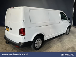 Volkswagen Transporter 2023 - 2.0 TDI L2H1 Euro6 Airco | Navigatie | Apple Carplay | Android Auto | Trekhaak изображение 12