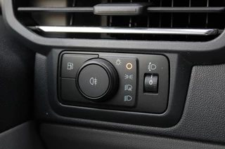 Ford Transit Custom 2025 - 320L 2.5 PHEV 233PK L2H1 Limited 8 Persoons PHEV Automaat afbeelding 23