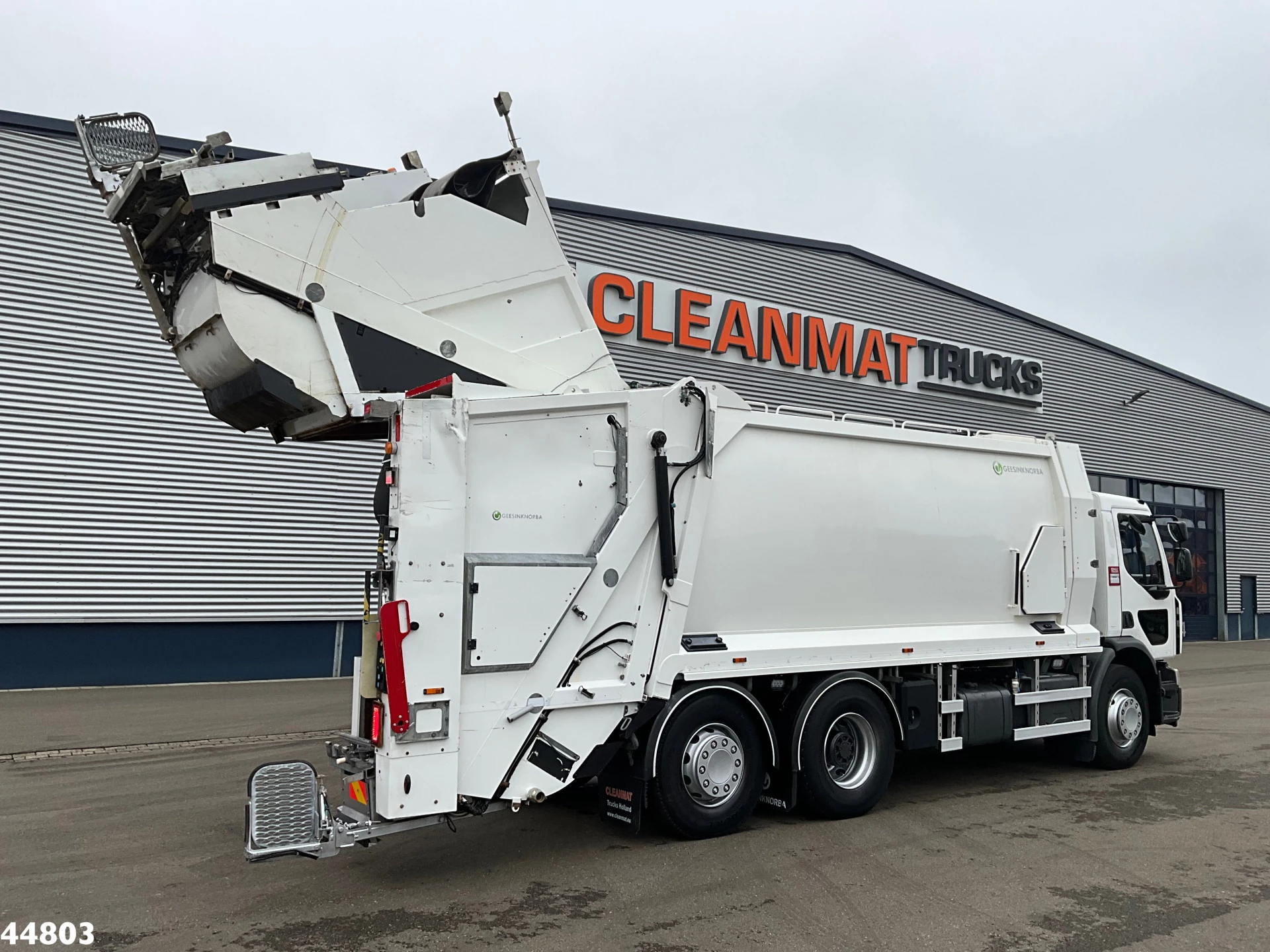 Renault D 26 WIDE Euro 6 Geesink Norba MF 300 Just 126.660 km! 2018 image 1