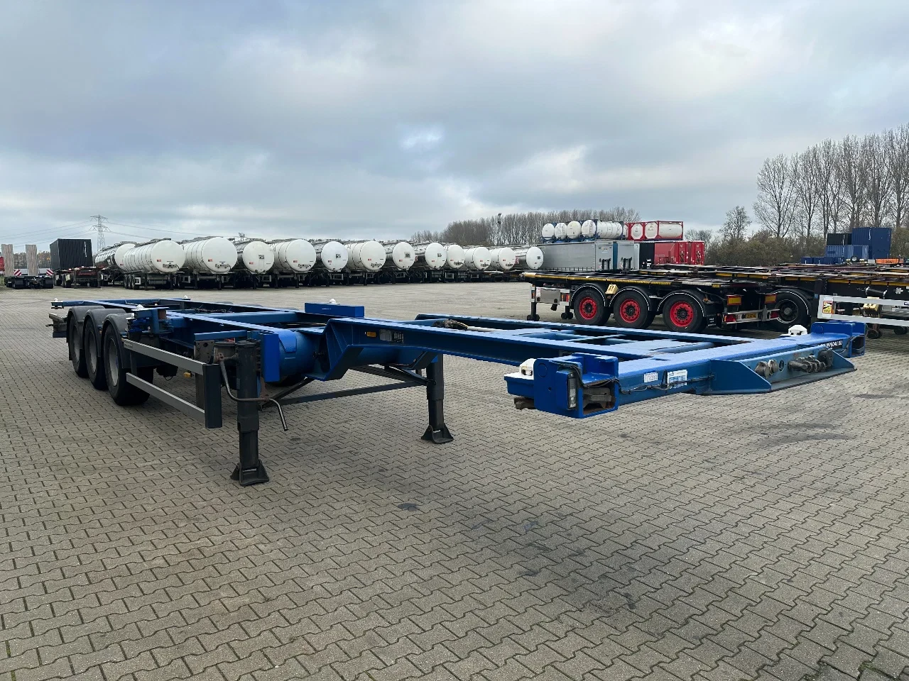 Contar 2000 - 40FT HIGH CUBE chassis / liftaxle / drumbrakes / NL-Chassis zdjęcie 6