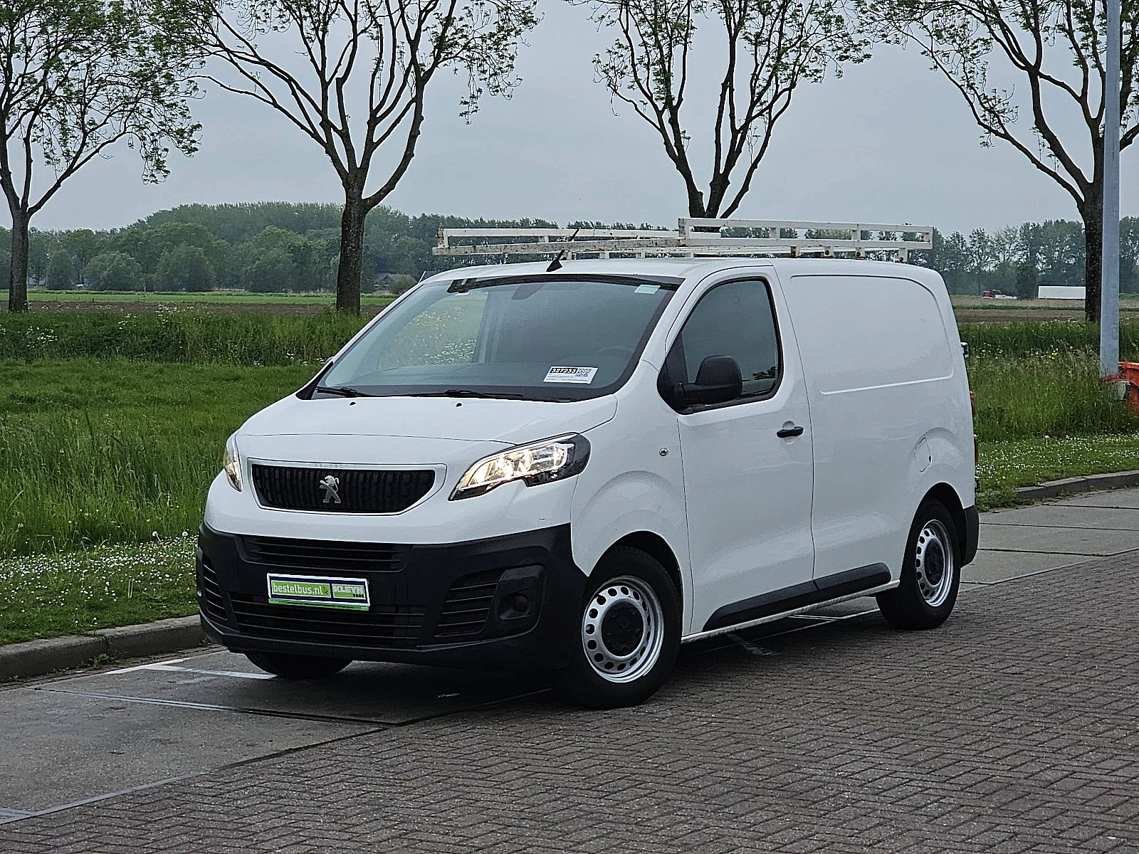 Peugeot Expert 2017 - 1.6 Bild 2