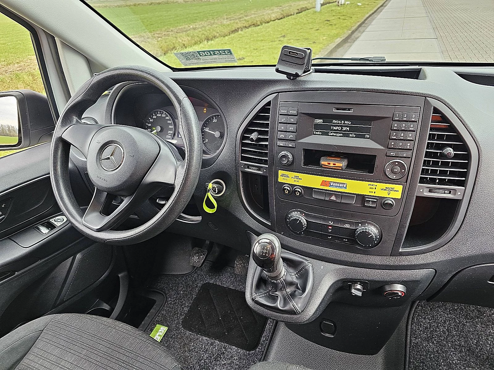 Mercedes-Benz Vito 2020 - 111 zdjęcie 8