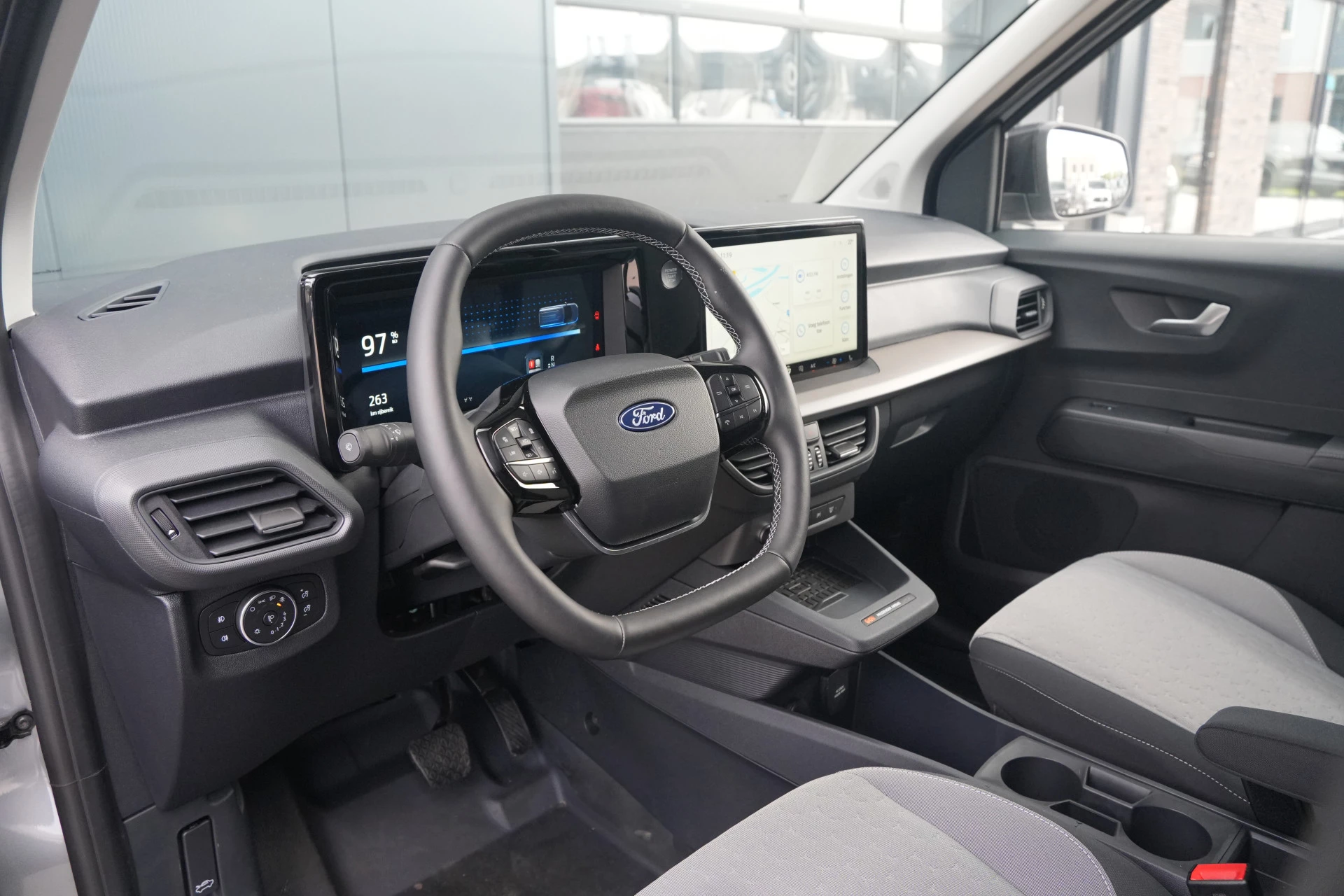 Ford E-Transit Courier 2026 - Limited 44 kWh 136pk - Trekhaak - Stoel/Stuurverwarming - ACC - Blindspot - Camera - Rijklaar Bild 15