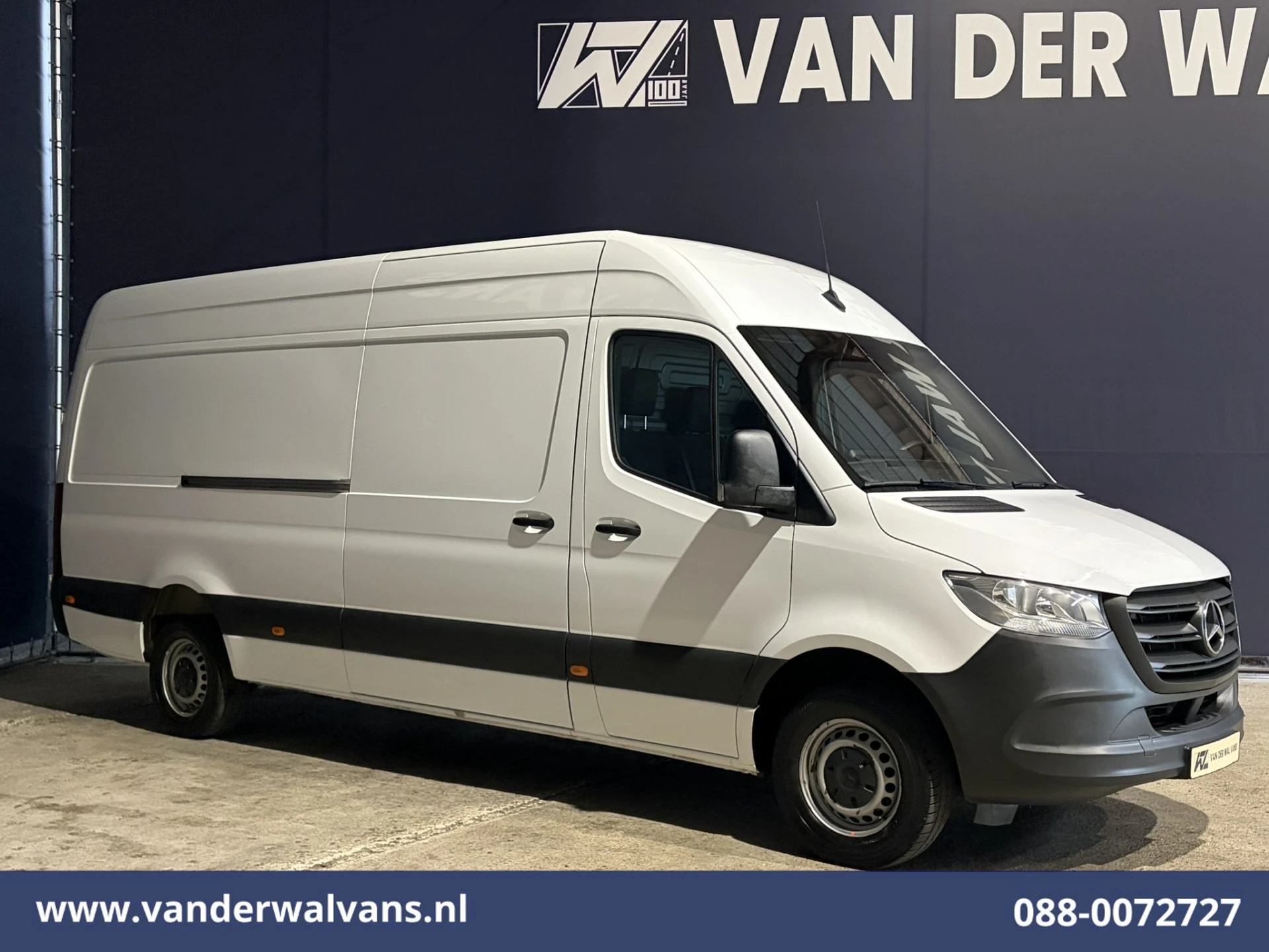 Mercedes-Benz Sprinter 2021 - 317 CDI 170pk L3H2 Euro6 Airco | 2800kg Trekhaak | Bijrijdersbank afbeelding 7