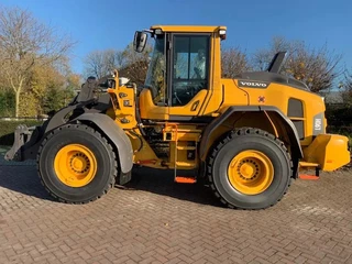 Volvo N/A 2026 - L90 H2 2026 Michelin 650/65 image 1