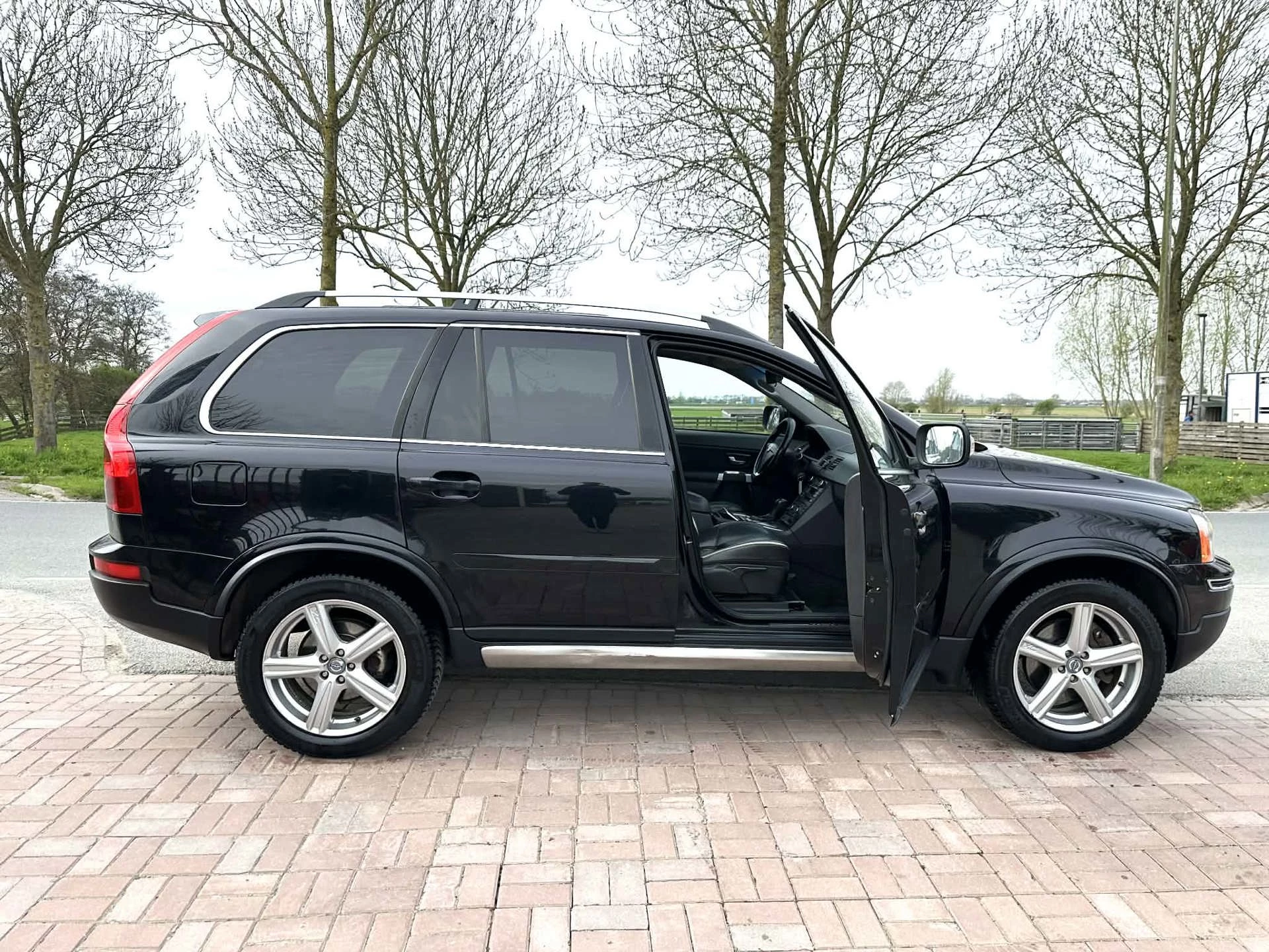 Volvo XC90 2007 - 2.4 D5 Momentum 7 PERSOONS Youngtimer afbeelding 33