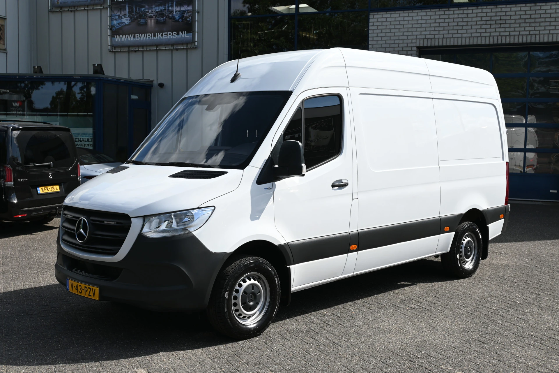 Mercedes-Benz Sprinter 2022 - 317 CDI L2H2 RWD afbeelding 1
