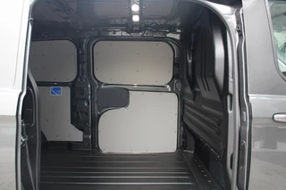 Ford E-Transit Custom 2026 - 340 L2H1 Limited 71 kWh 218pk | 2x Schuif | DDS LED | 360 Camera | B&O | ACC | Navi | Verwarmd stuurwiel | Elek trekhaak | AGR-stoel | Rijklaar bild 13