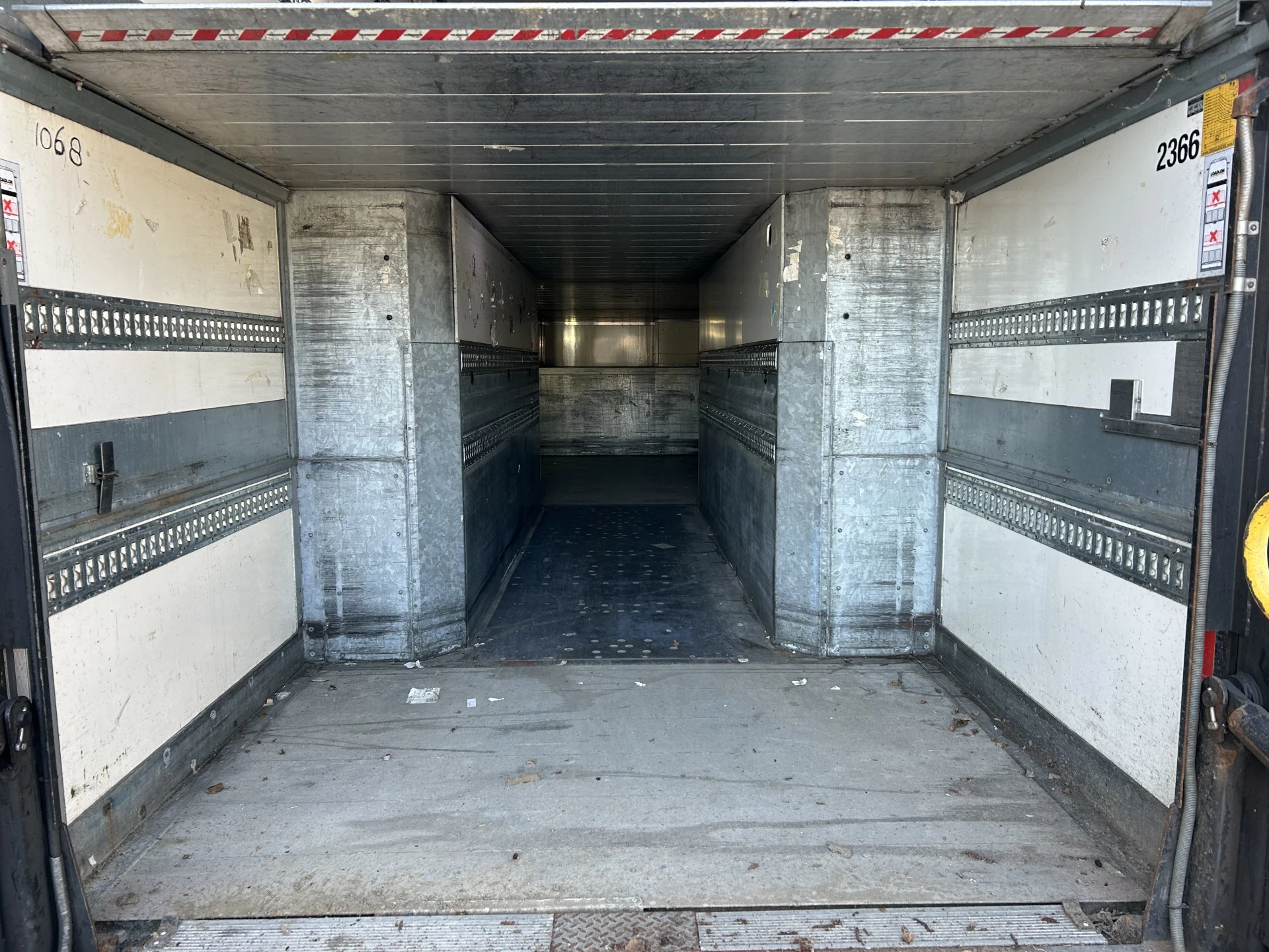 BURGERS 0 DGPL 2014 - / Double Stock / Race Trailer afbeelding 3
