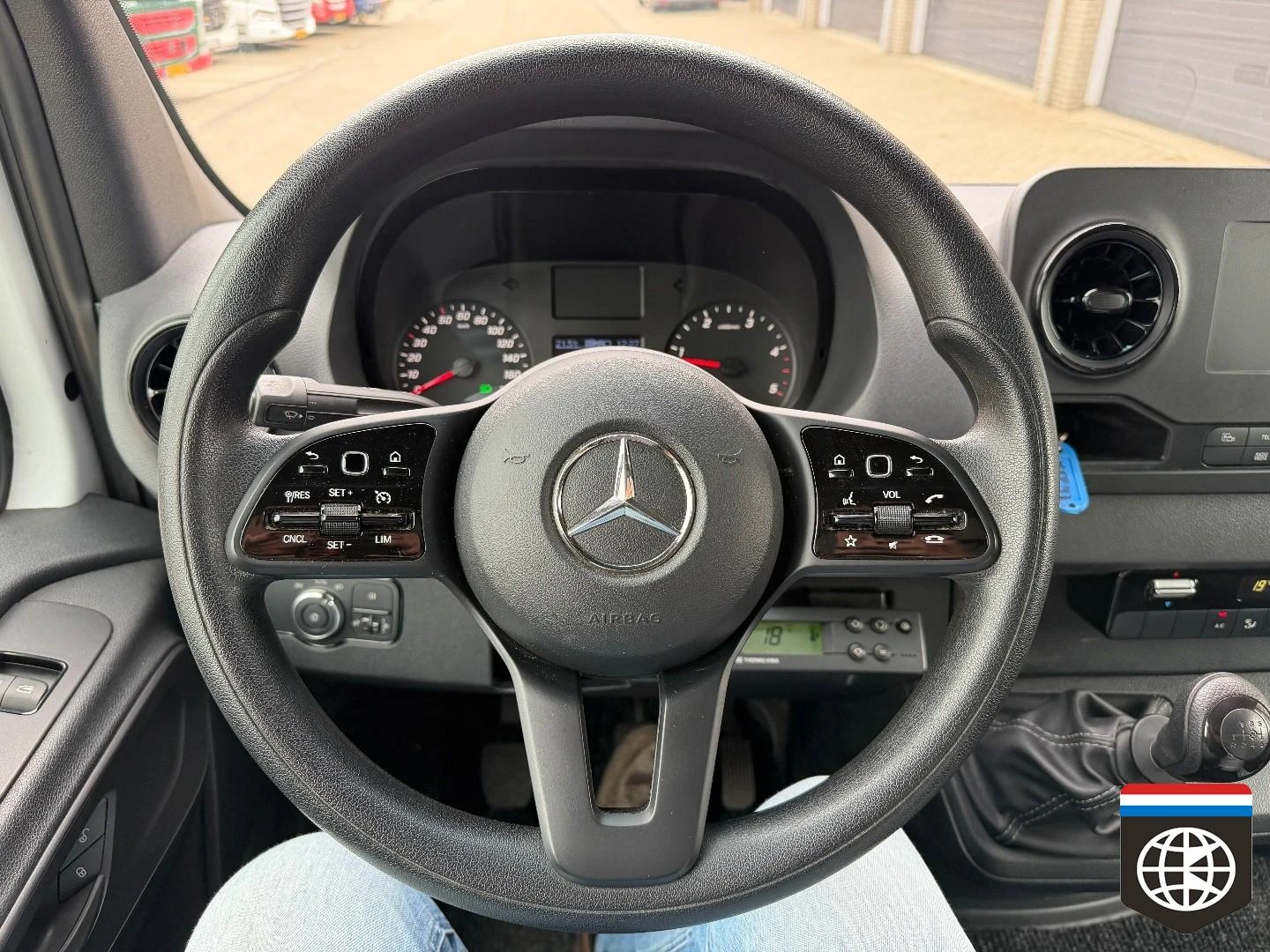 Mercedes-Benz Sprinter 2023 afbeelding 13