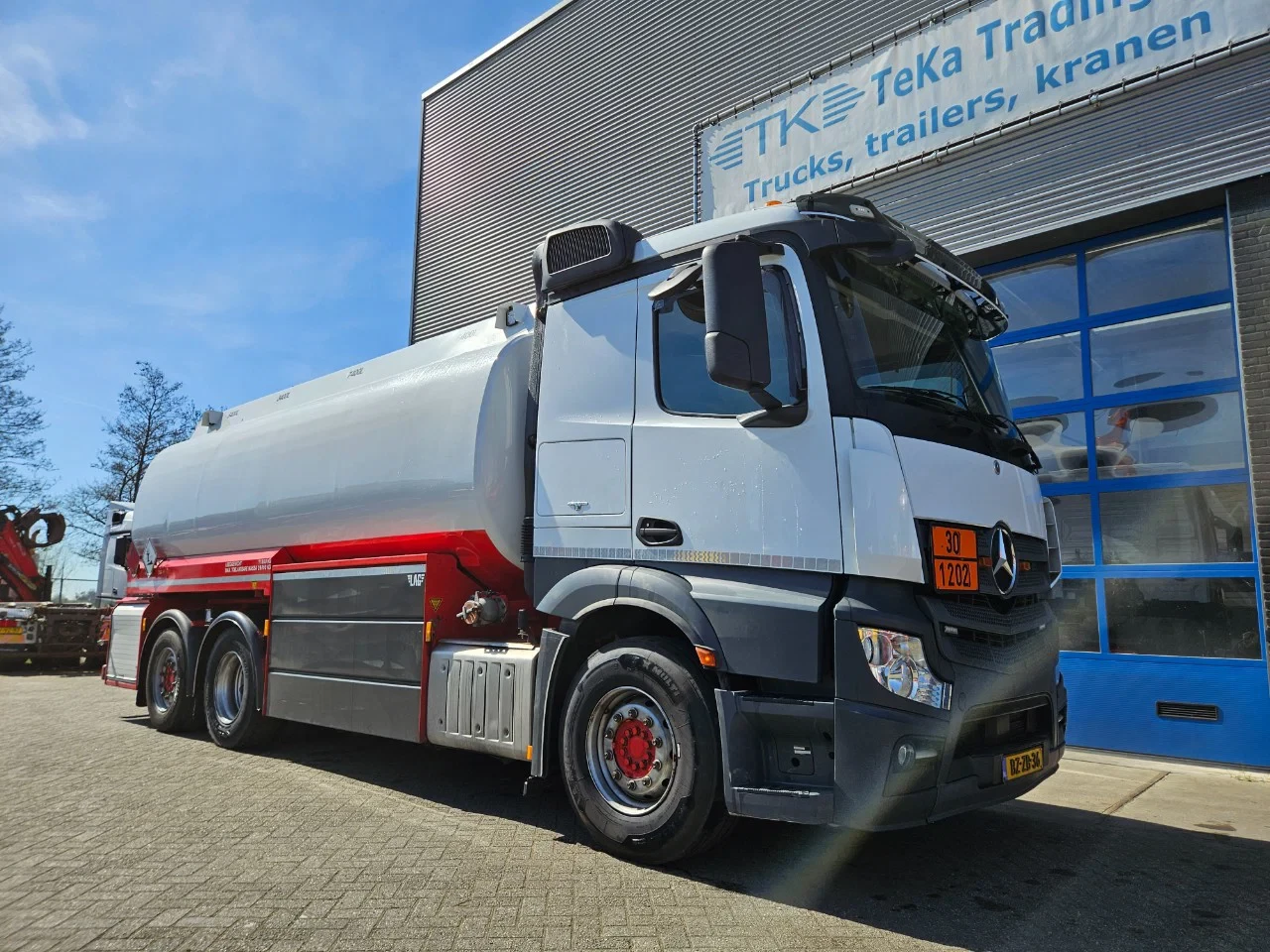 Mercedes-Benz Actros 2012 - 2842 6x2 ADR LAG 22.000 Liter 4 Comp. Apk imagen 6