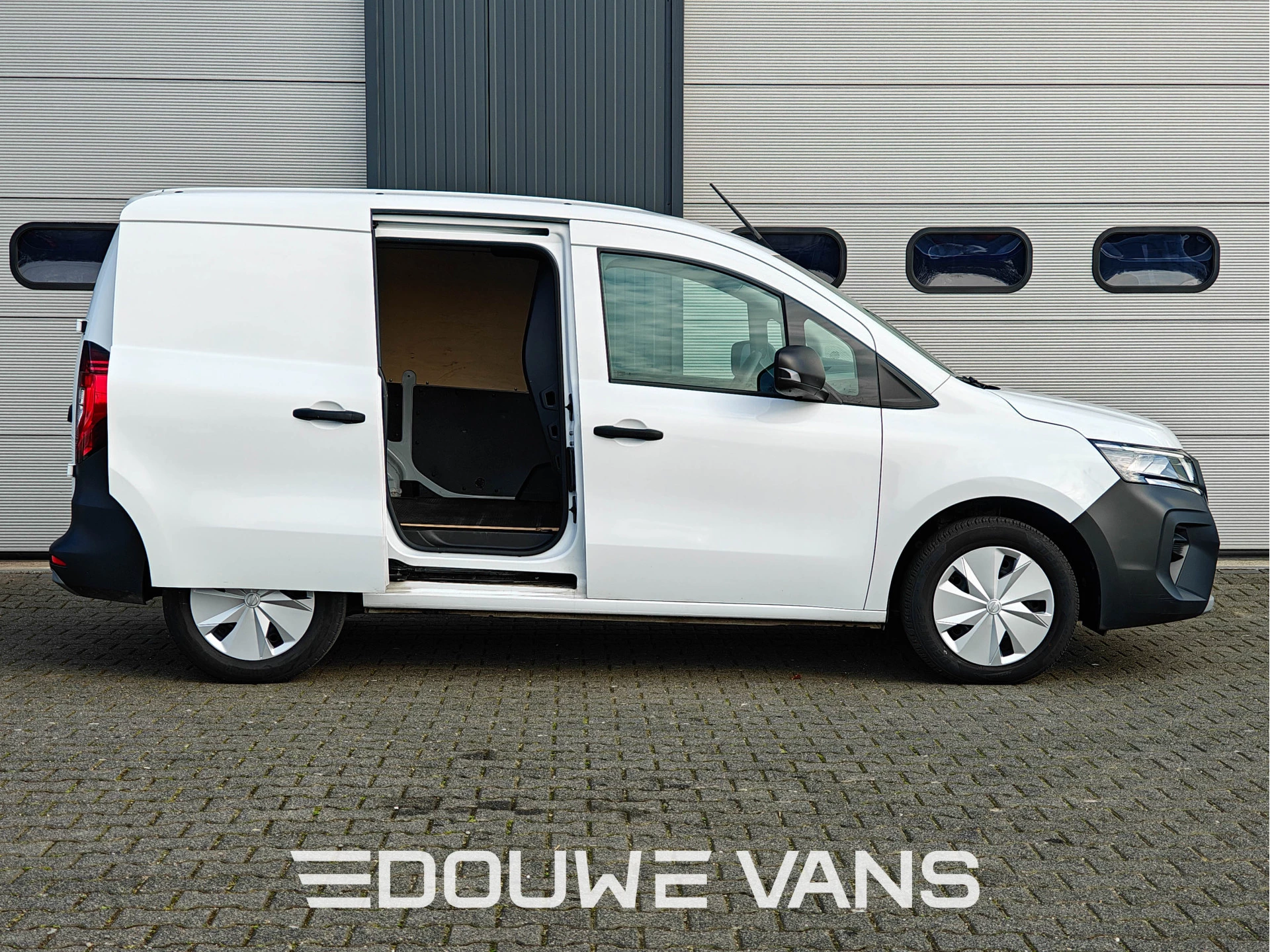 Nissan Townstar 2023 - L1 Visia Acenta Airco LED Fabrieksgarantie immagine 4