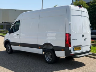 Mercedes-Benz Sprinter 2023 - 517CDI L2H2 Automaat Airco Cruisecontrol AppleCarplay Led/Xenon image 4