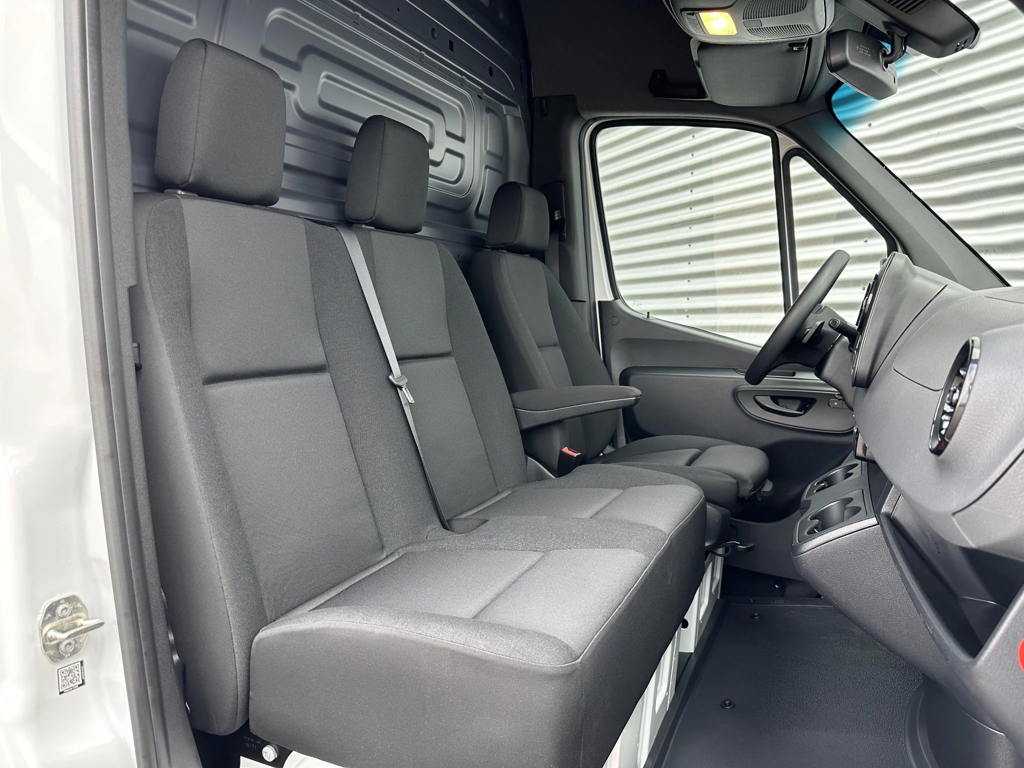 Mercedes-Benz eSprinter 2023 - L2H2 SoH 97% Camera Airco 55kwh image 3