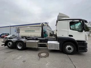 Mercedes-Benz Actros 2016 - 2543 BL 6x2 MEILLER Abroller TÜV NEU! изображение 5