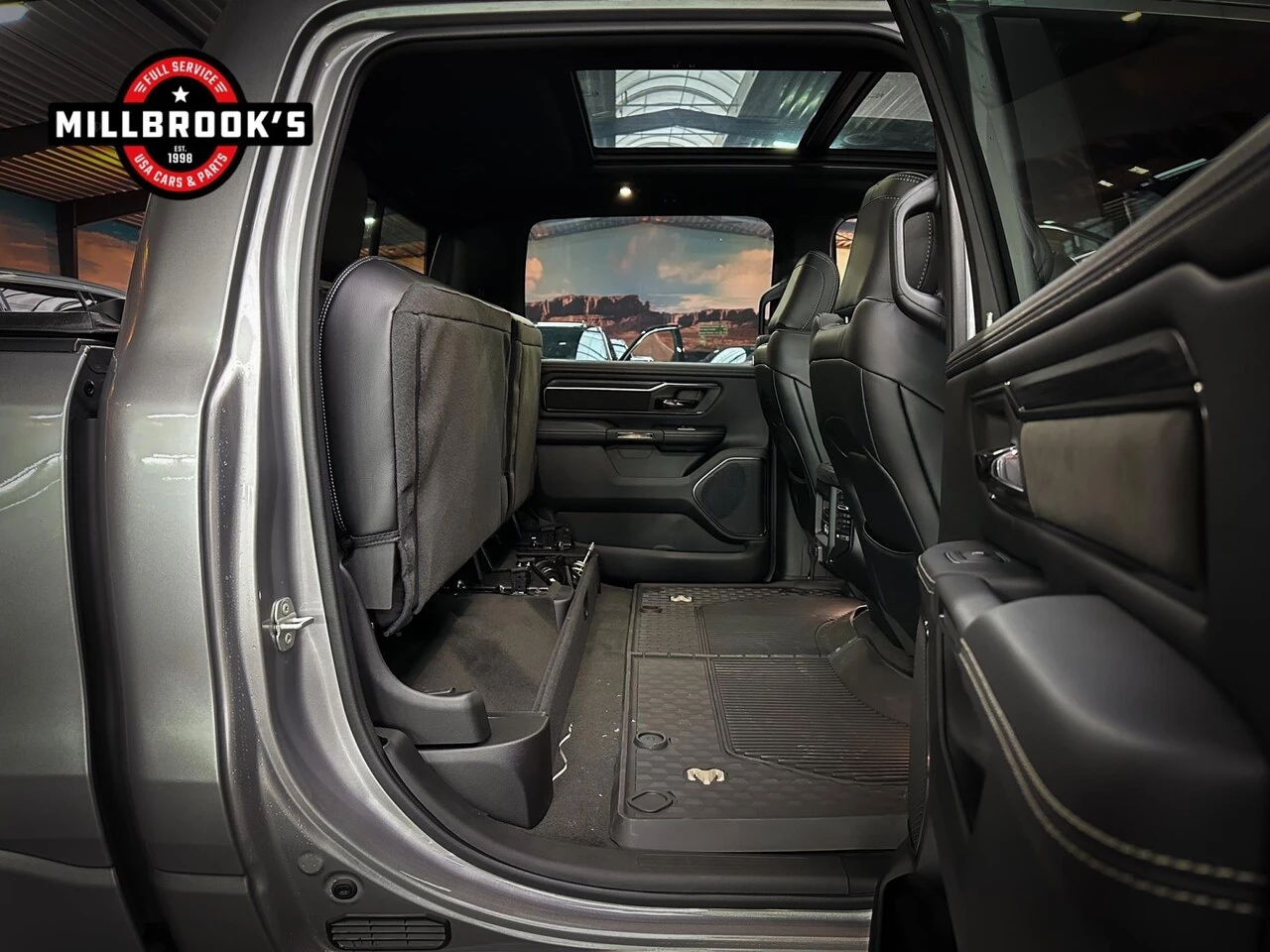 Dodge Ram 1500 2024 - 5.7 V8 4x4 Sport GT zdjęcie 22