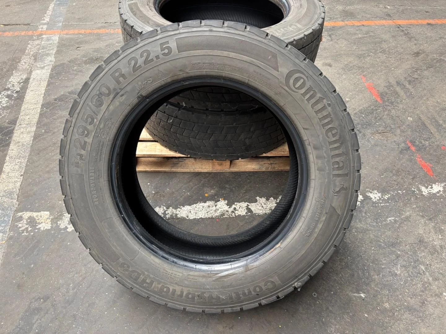 Continental Bandenset 2 x 315/60R22.5 + 4 x 295/60R22.5 obrázek 12