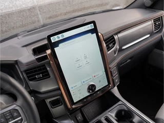 Ford F-150 2023 - Lightning Lariat Standard Range immagine 49