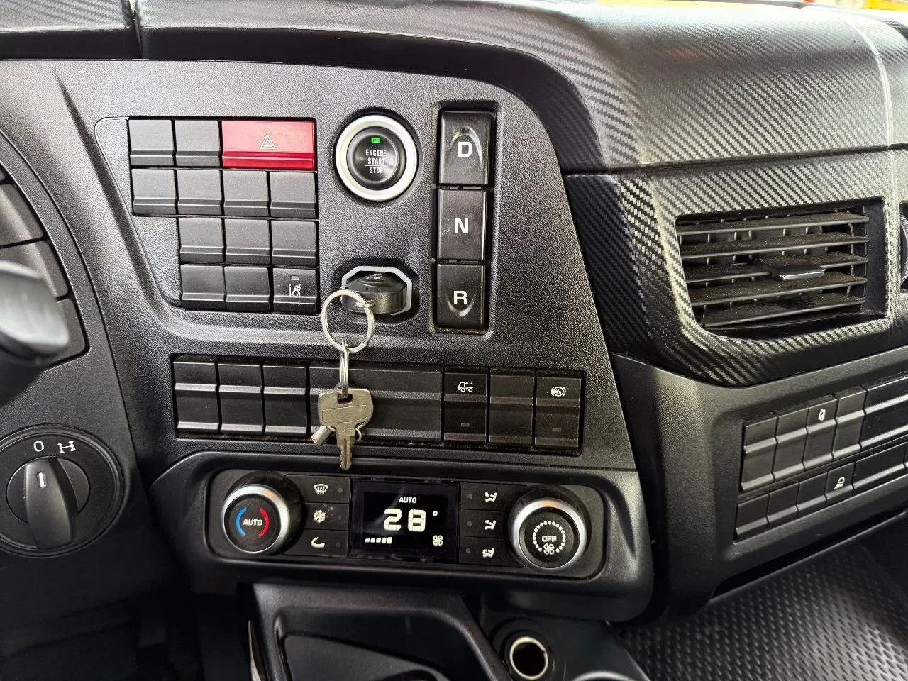 Iveco S-WAY 2021 - 360 + P48-2 Knikkende semi dieplader (maar 264528km) obrázek 17