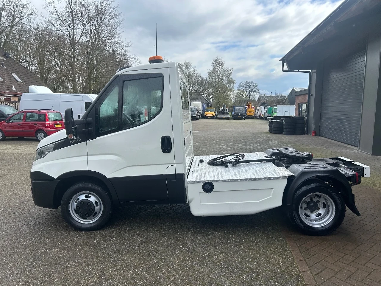 Iveco Daily 2016 - 40C17 BE TREKKER 8.7 TON EURO 5 image 4