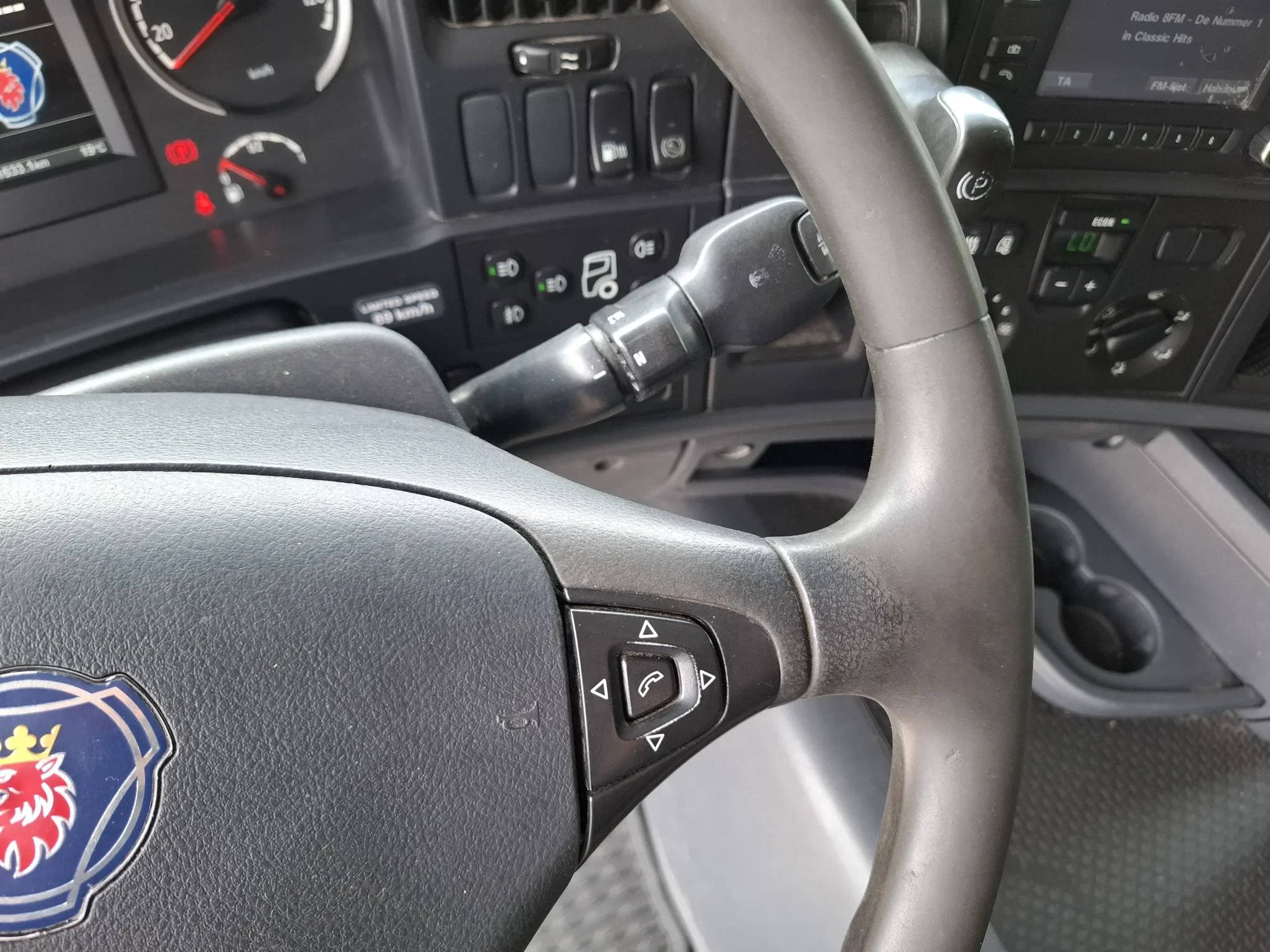 Scania G - G490 / RETARDER / HYDRAULICS / TUV:15-10-2026 / ALCOA / XENON / FULL-AIR / AUTOMATIC / EURO-6 / 2014 Bild 17
