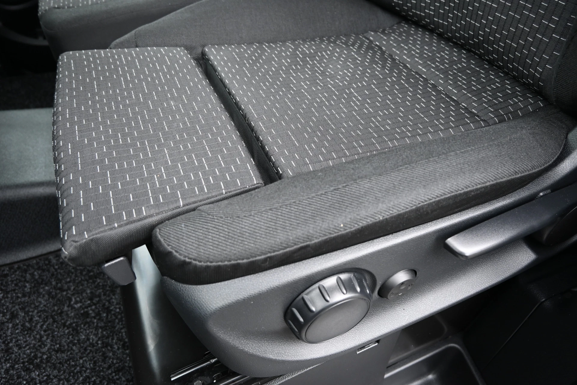 Mercedes-Benz Vito 2024 - 116 CDI L2 Pro imagem 15