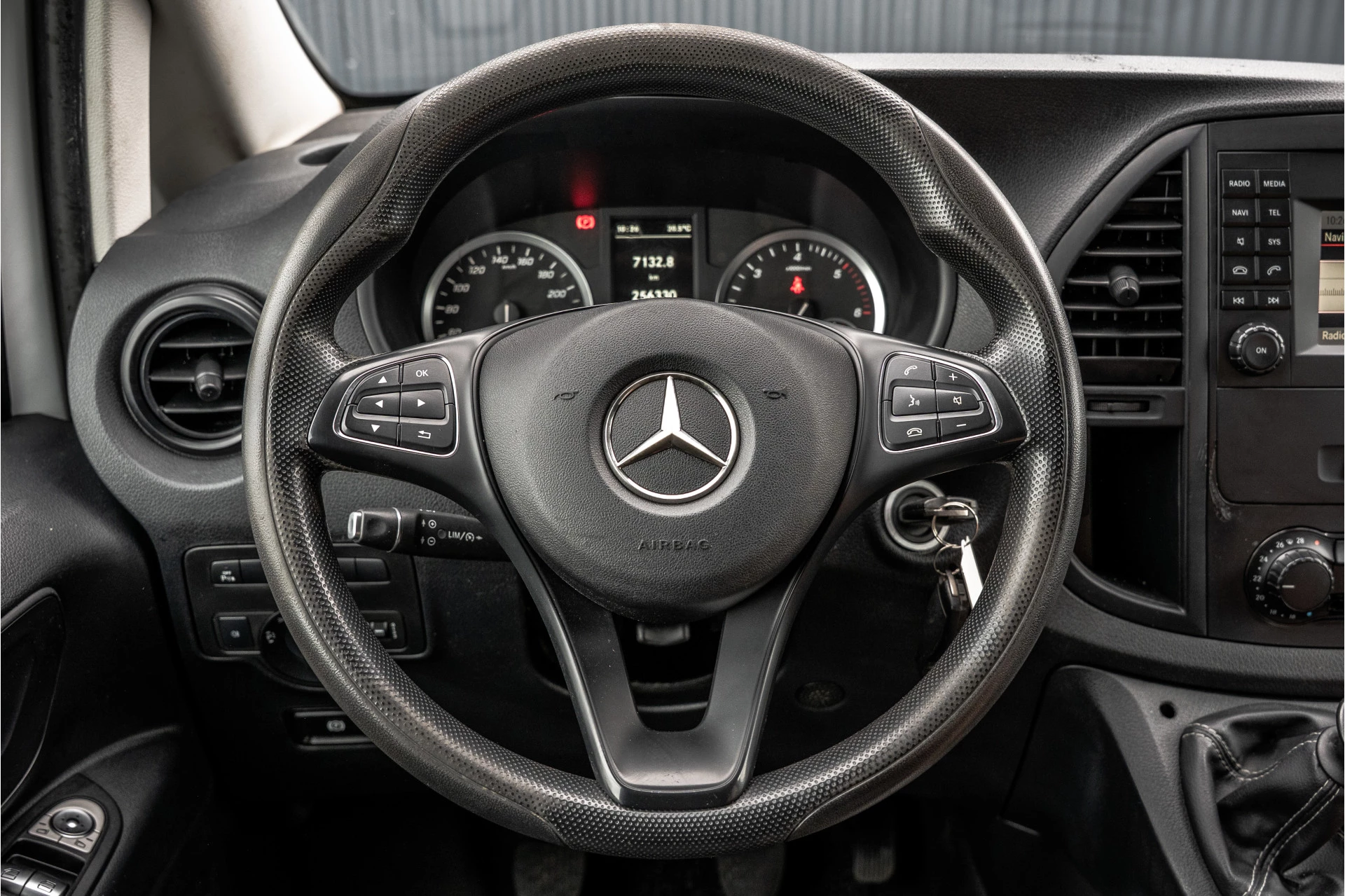 Mercedes-Benz Vito 2020 - 114 CDI L3H1 XL | Camera | Cruise | PDC | Airco | Trekhaak immagine 14