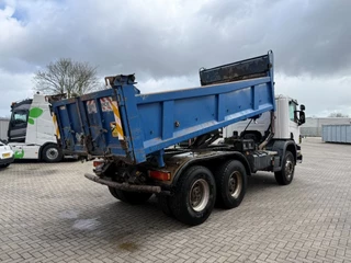 Scania P 2005 - P380 / ENGINE RUNNING / 6X4 / 2XBIG AXLE / FULL-STEEL / DRUM BRAKES / MANUAL / EURO-3 / 2005 obrazek 8