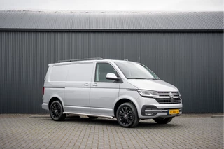 Volkswagen Transporter 2021 - T6.1 Bulli 2.0 TDI L1H1 | Virtual cockpit | Automaat | 150 PK | 3-Zits | 1e Eigenaar | LED | Camera | Carplay | PDC | Zijschuifdeur R+L | Trekhaak image 4