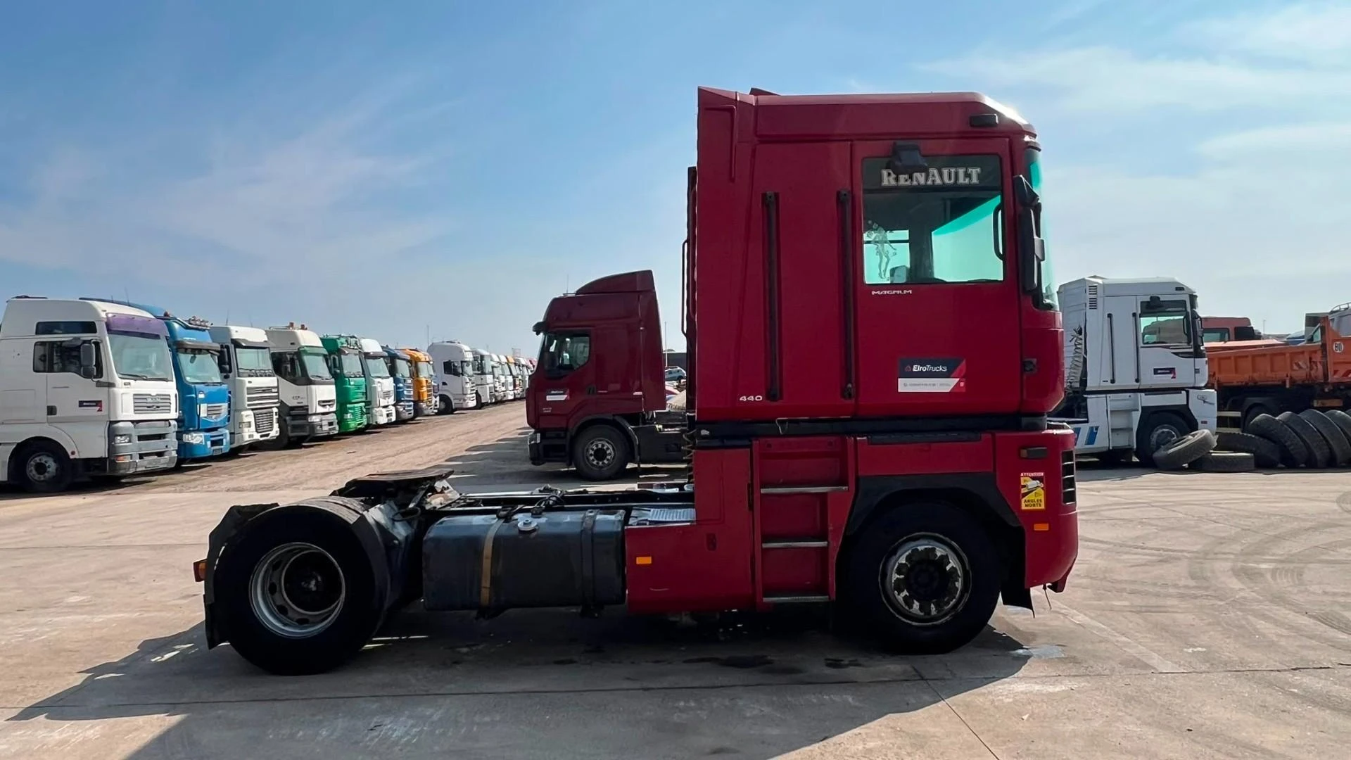 Renault AE 440 Magnum E-tech 2002 imagen 4