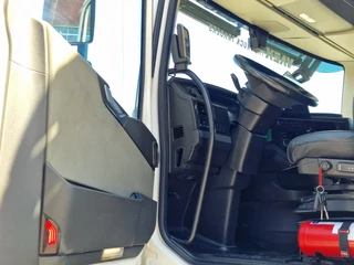 Volvo FH 2023 - 13.500 Globetrotter XL 6x2 - Retarder - Full air - Leather - Camera imagen 9