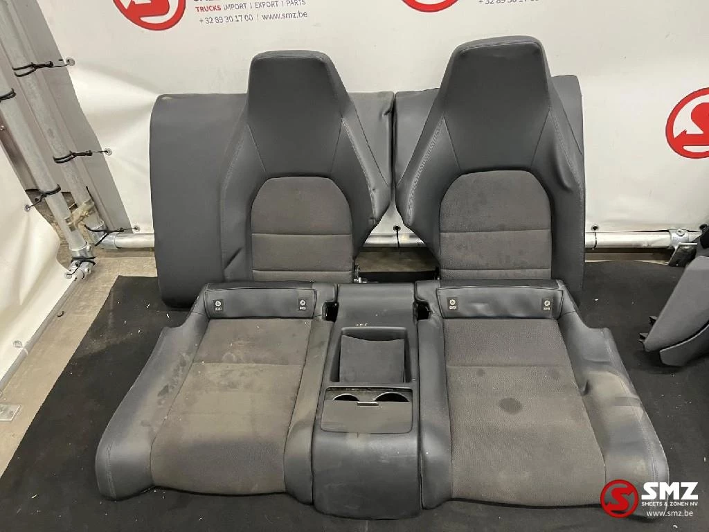 Mercedes-Benz - Occ set interieur met zetels W204FL Mercedes obrázek 3