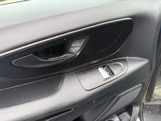 Mercedes-Benz Vito 2018 - 111 CDI Cruise control / Schuifdeur / Airco / Trekhaak / Euro 6 zdjecie 11