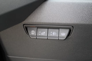 Renault Master 2024 - T35 2.0 dCi 170pk L2H2 Extra - Navigatie - Blind Spot - Camera - Stoelverwarming - Verwarmde voorruit - Rijklaar obrazek 17