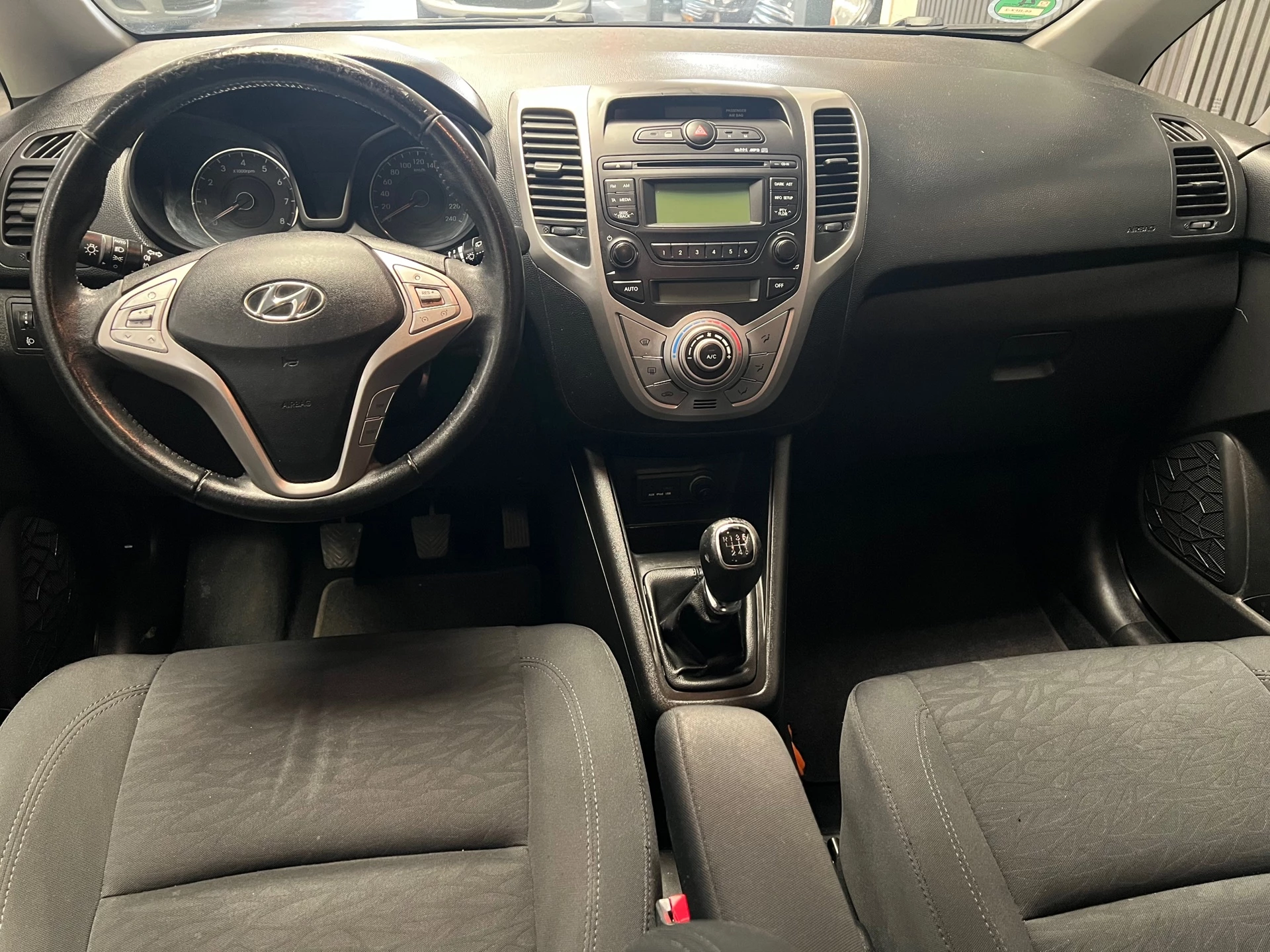 Hyundai ix20 2011 - 1.6i i-Vision 2e Eigenaar | NAP | Airco | Cruise Control | Trekhaak afbeelding 12