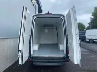 Mercedes-Benz Sprinter 2022 - 317 *Xarios350*Nachtkoeling*-18°c koelen/vriezen*zetelverwarming*navigatie*360°camera*cruise control*buitenspiegels verwarmd+elektr. verstelbaar obrazek 11